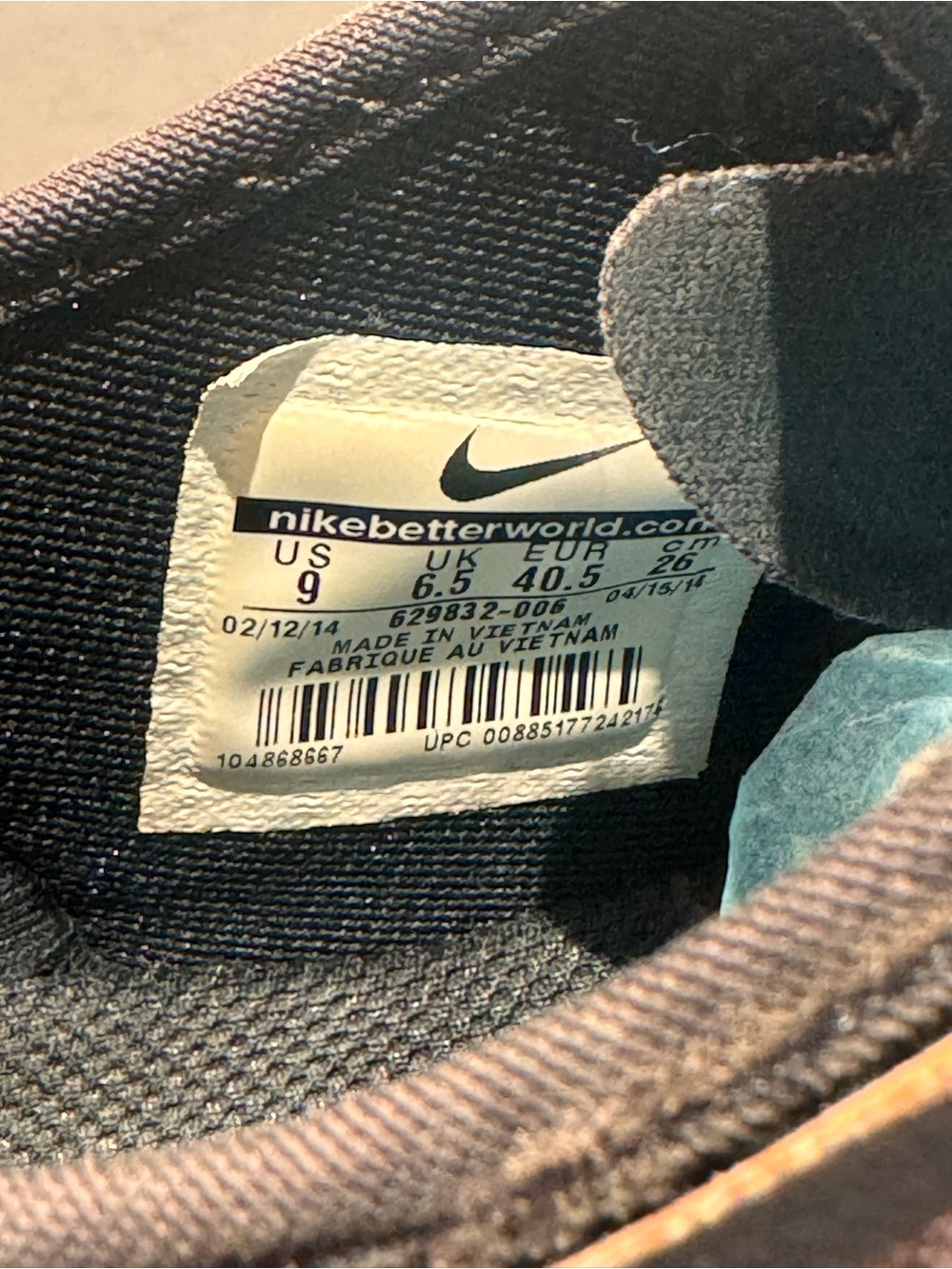 Nike Black, Blue & Orange Flyknit Running Shoes - Picture 6 of 7